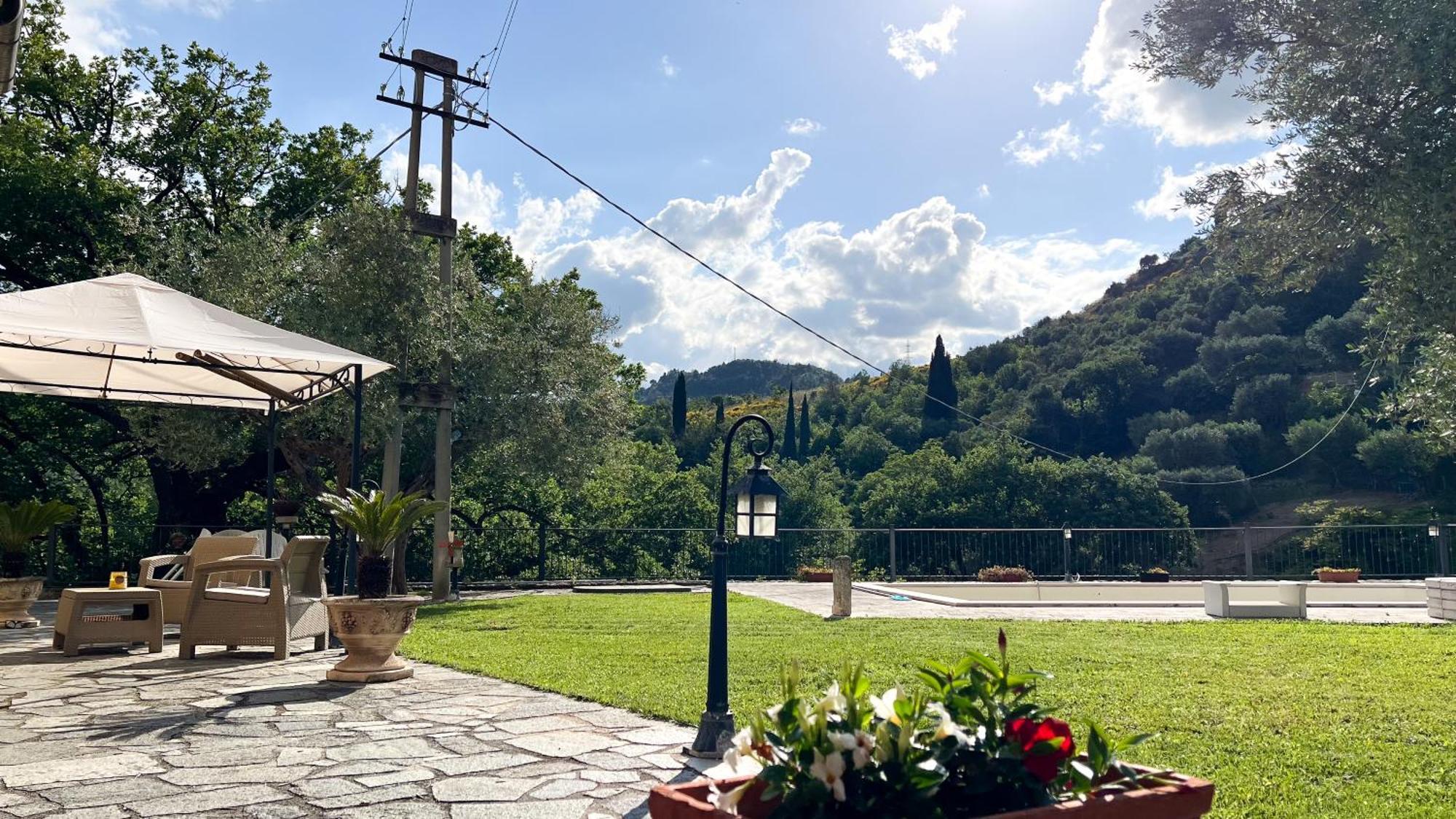 Appartamento Giardino Sul Fiume Ascoli Piceno Esterno foto