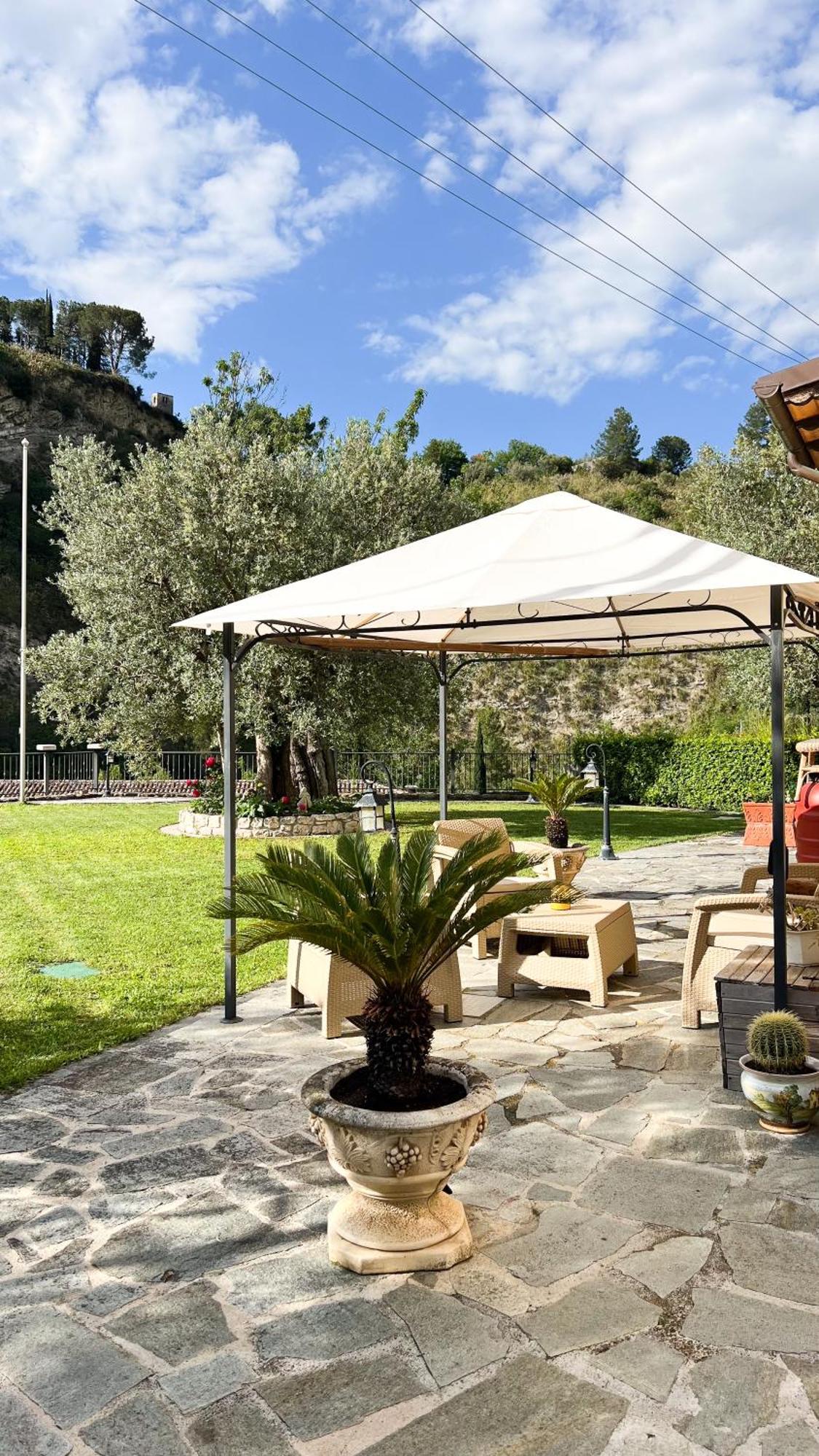 Appartamento Giardino Sul Fiume Ascoli Piceno Esterno foto
